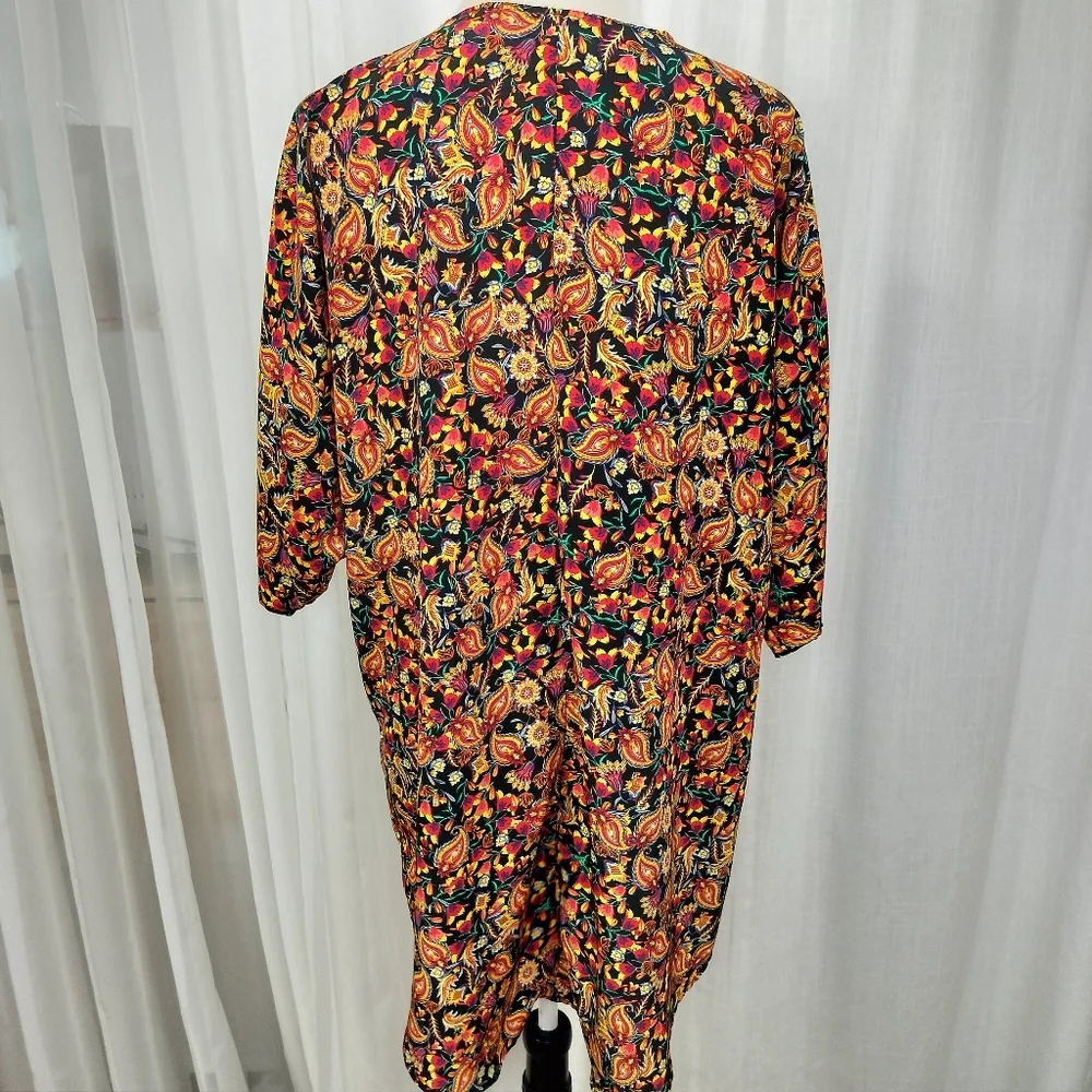 2/$30 LuLaRoe Lindsay Kimono Open Cardigan Shawl Size S‎ Oversized Satin Paisley